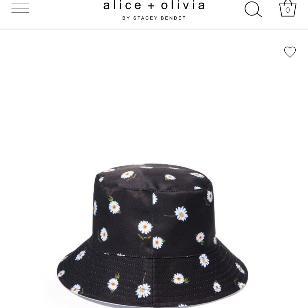 AO X FABFITFUN REVERSIBLE BUCKET HAT